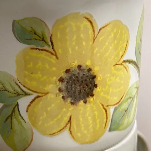 Vintage 1973 Royal Doulton Lambeth Stoneware Summer Days Pattern Set Of 8 Mugs - Picture 5 of 14